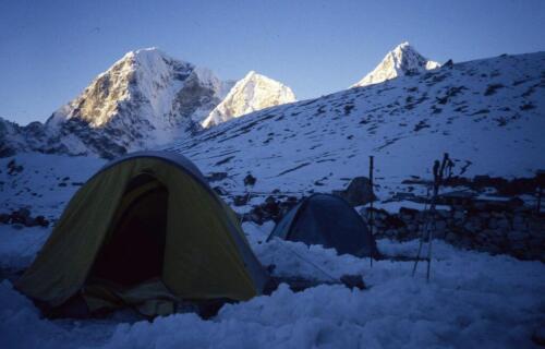 lobuche peak climbing with everest base camp trek