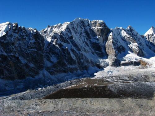 lobuche peak climbing with everest base camp trek