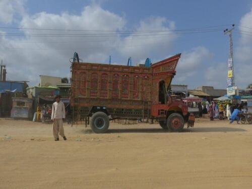 experience local village life in sindh
