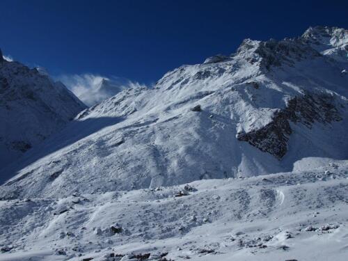 manaslu circuit trek