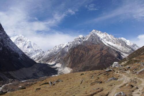 manaslu circuit trek