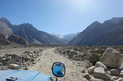 muztagh pass & sarpo laggo trek