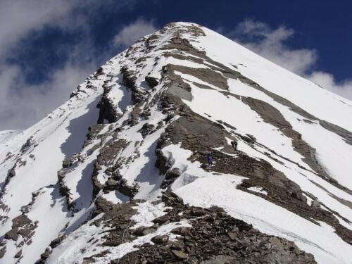pisang peak climbing