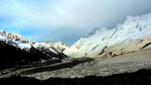 rakaposhi & diran base camp trek