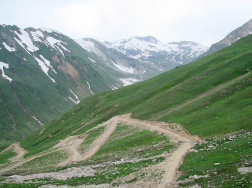 ratti gali lake trek