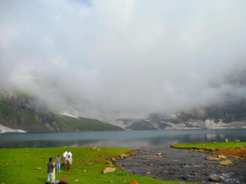 ratti gali lake trek