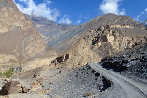 shimshal valley tour