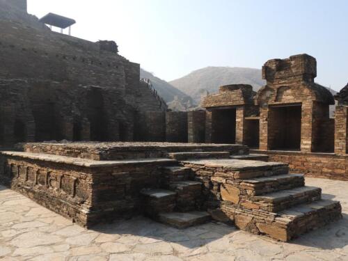 takhti bahi tour