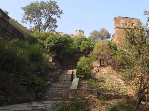 takhti bahi tour