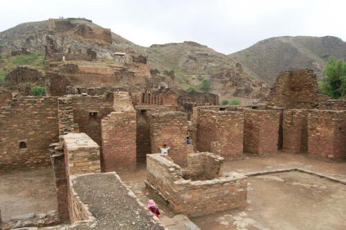 takhti bahi tour