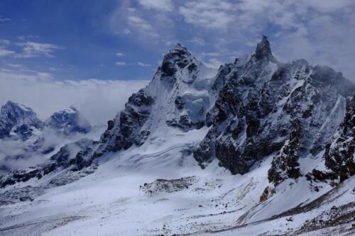 the three passes trek