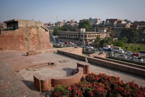 walled city tour lahore