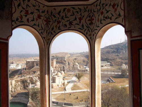 Katas Raj  Kallar Kahar Tour