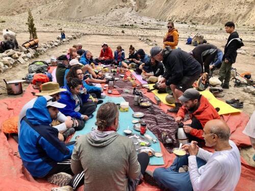 k2 base camp trek lunch