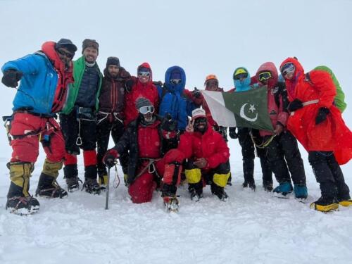 spantik peak expedition climb