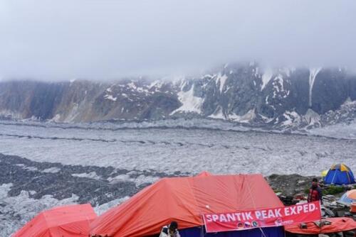 spantik peak expedition climb pakistan