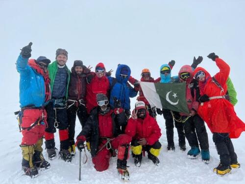 spantik peak expedition climb